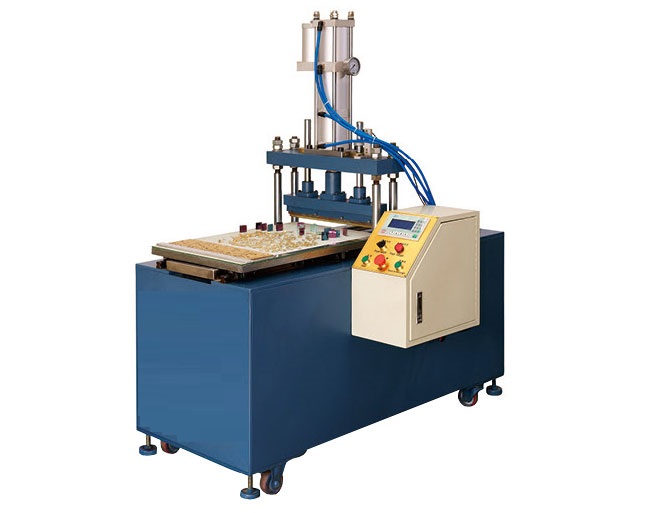 Automated Mosaic Glass Cutting Breaking Machine , Mosaic Glass Breaking Machine Without Typesetting