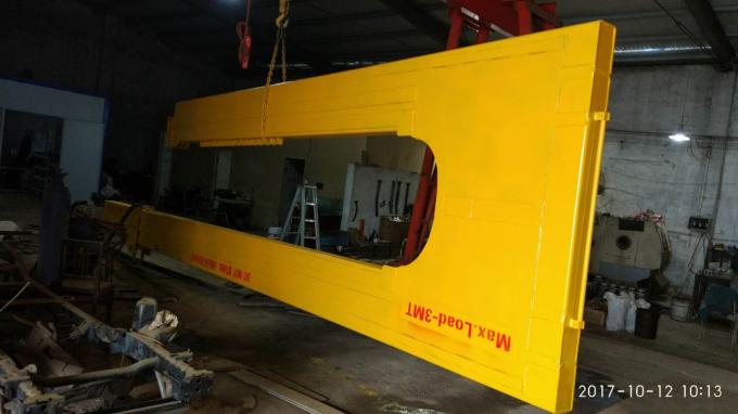 U Shape Unloading Crane For 40 Feet Containers , C Shape Loading Unloading Crane