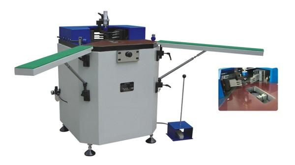 Corner Crimping Machine  / Aluminum Window and Door Frame Making Machine